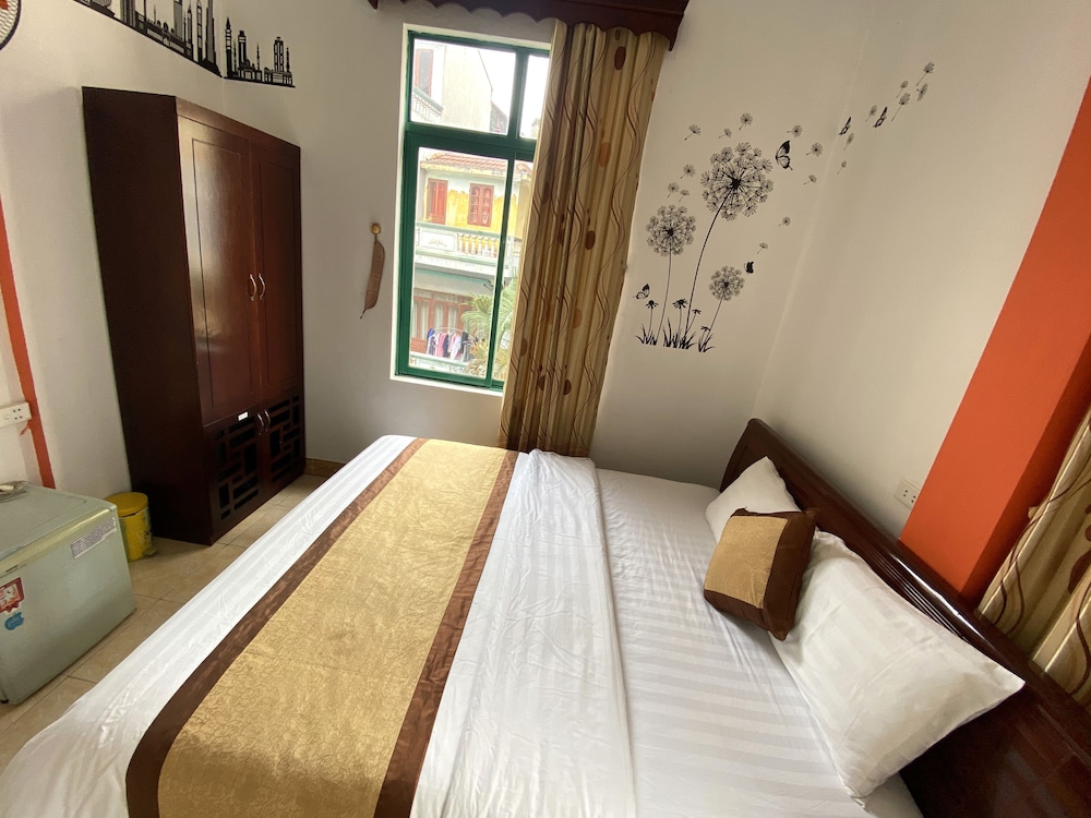 Alex Hotel 37/72