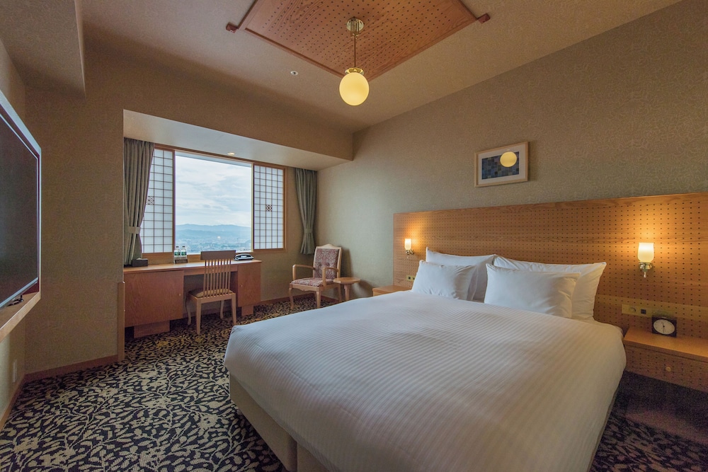 DELUXE, DOUBLE BED