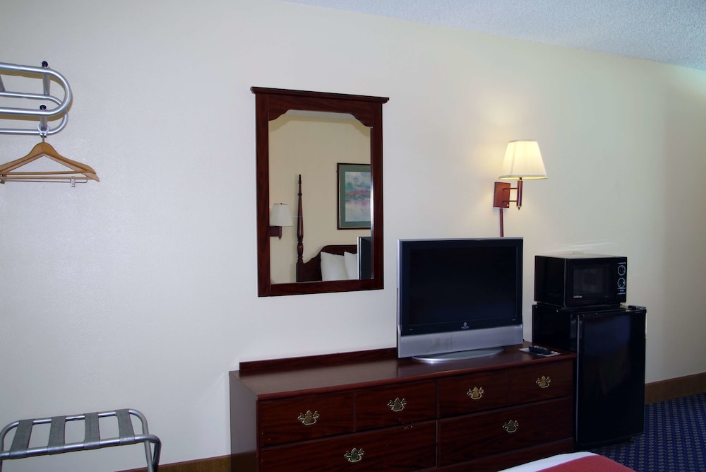 Americas Best Value Inn-Malvern 13/21