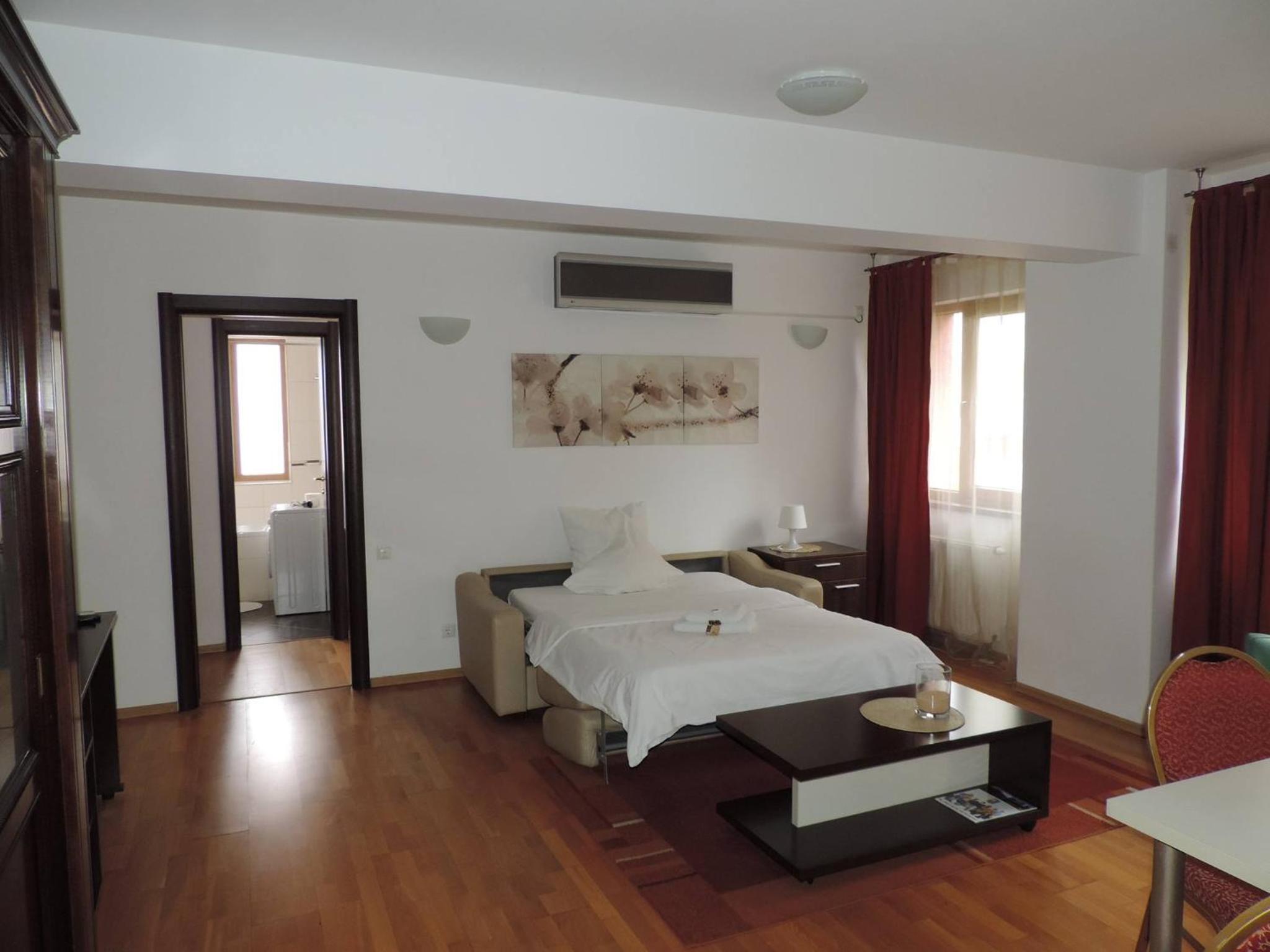 1 Bedroom, Apartment, Balcony