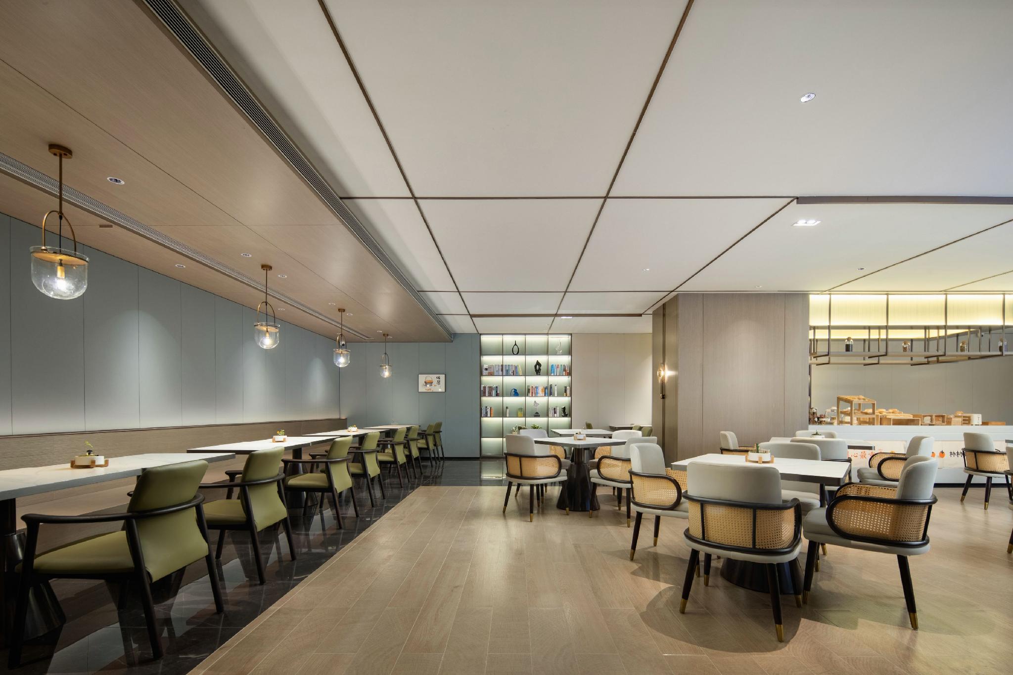 Vienna International Hotel Huangpu Develpoment Zone Branch 61/71