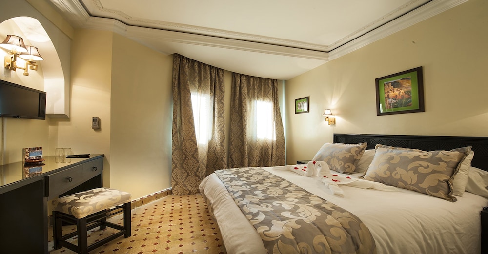 Le Caspien Hotel 16/52