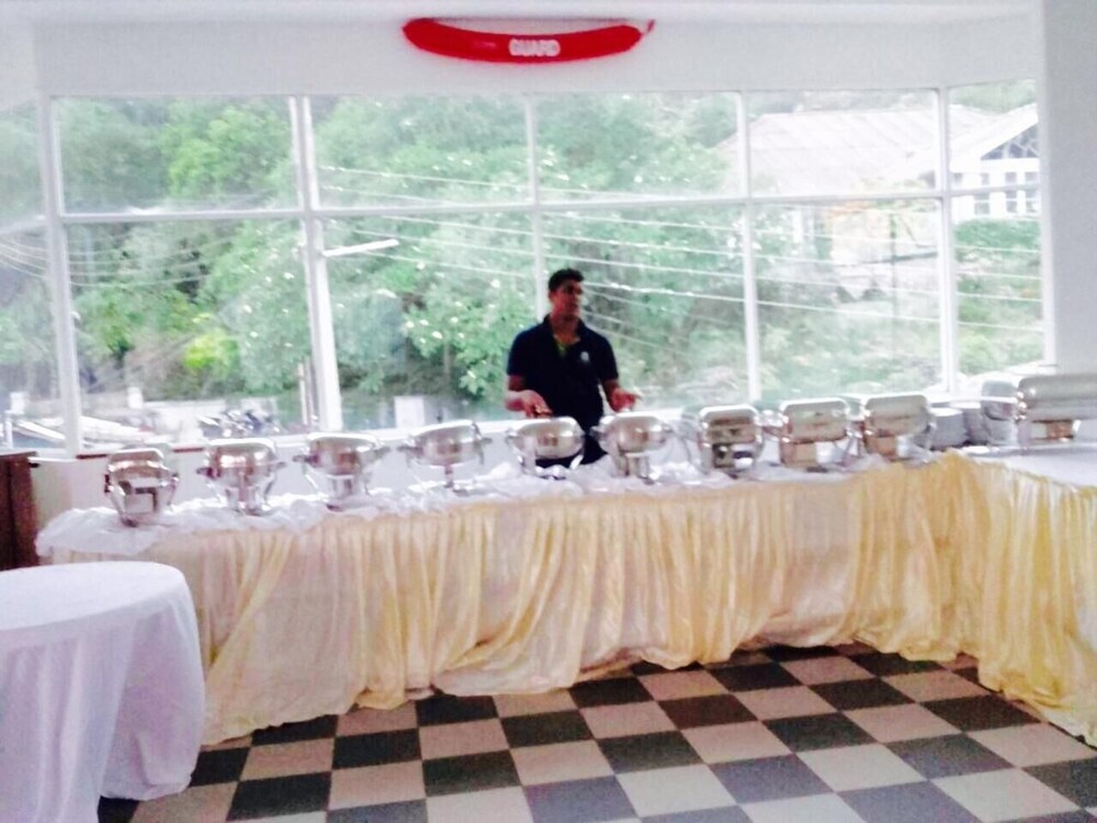 Kandy Supreme Hotel 3/61