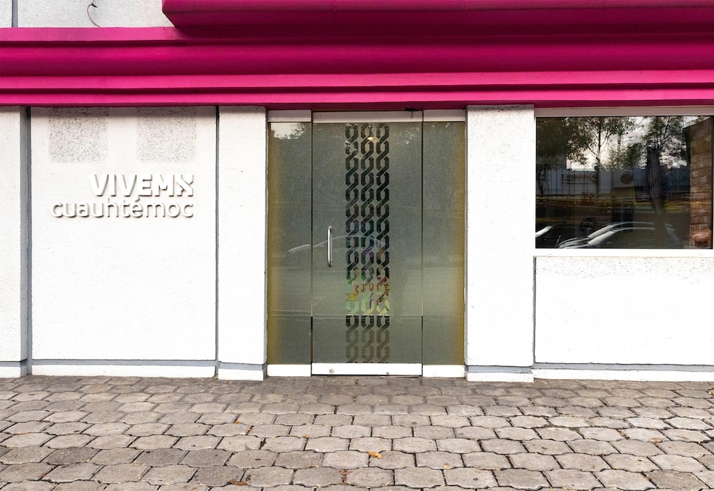 Hotel Estancias VIVE MX Cuauhtemoc, Trademark by Wyndham 7/60