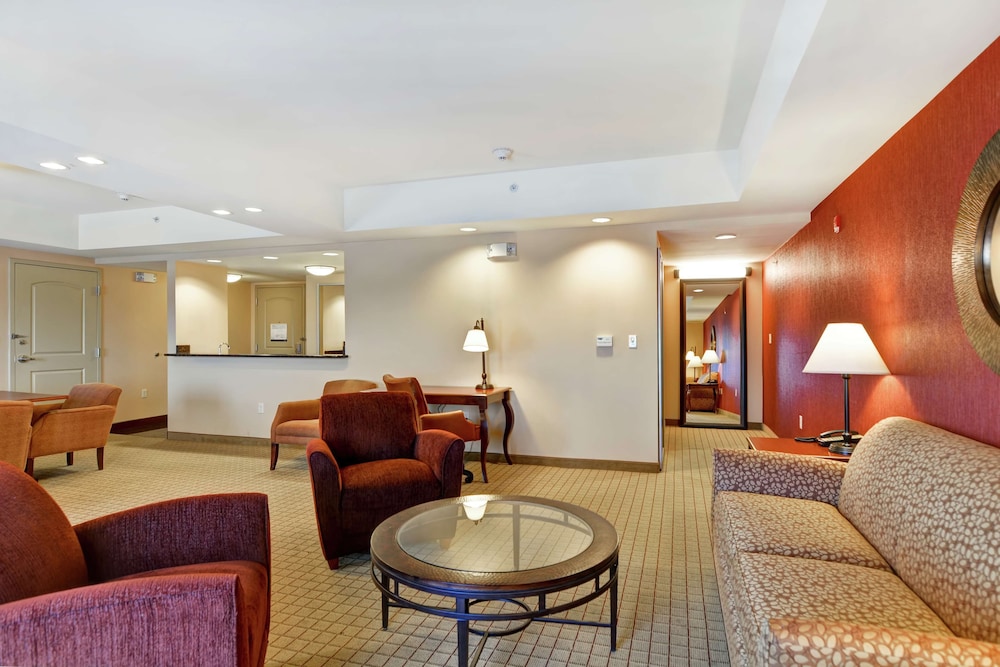 Hampton Inn & Suites Peoria At Grand Prairie Il 38/61