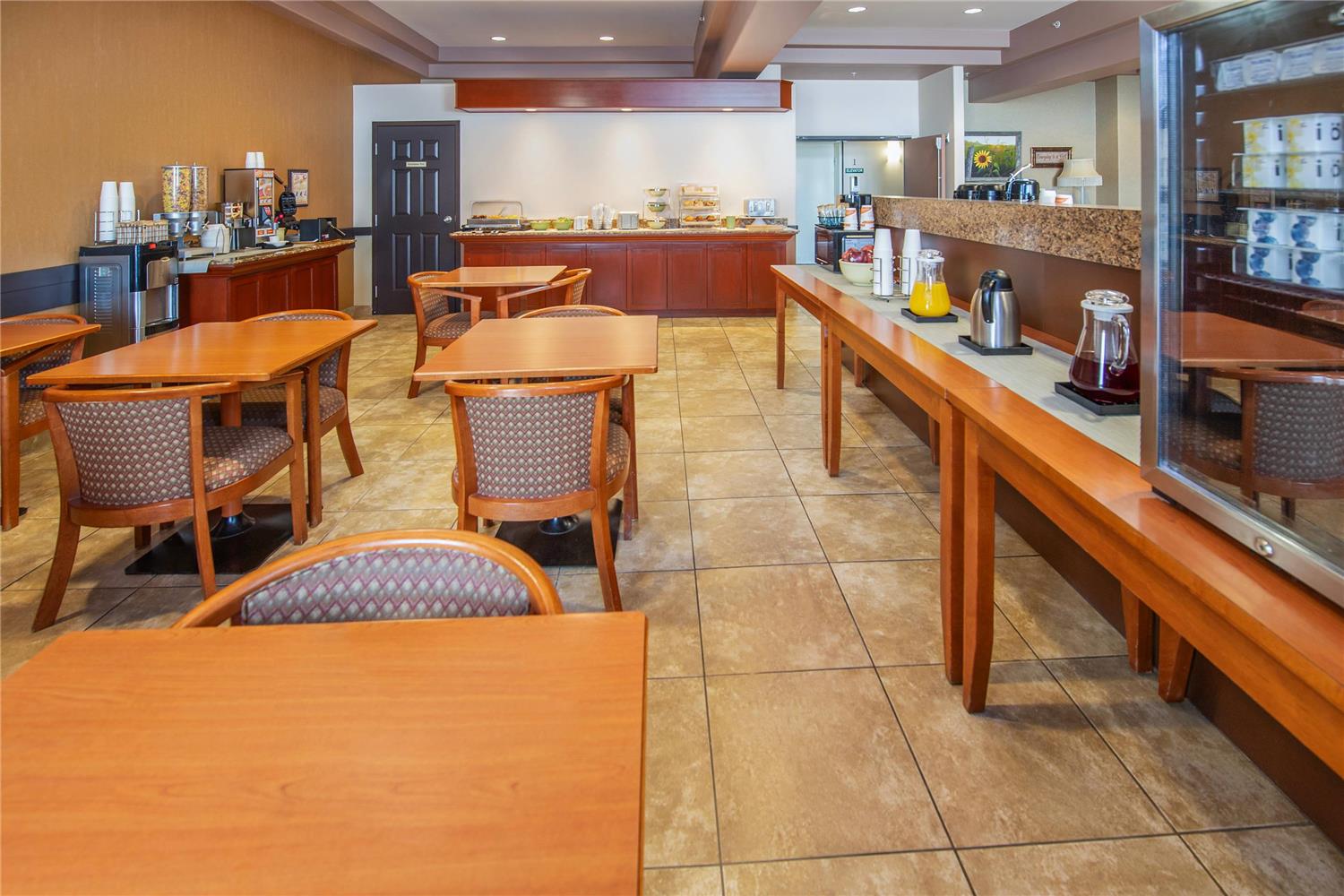 Quality Inn and Suites Lethbridge East 47/52