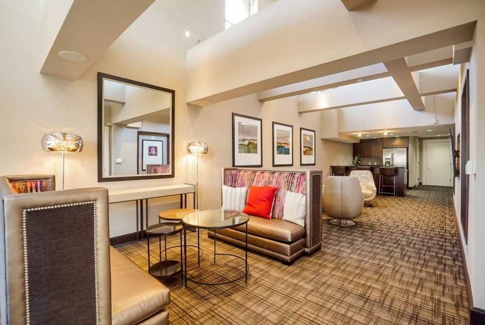 Global Luxury Suites At The White House 10/45