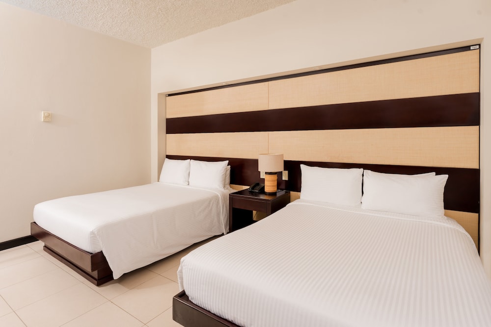 Hotel Villas Sol Beach Resort 20/77