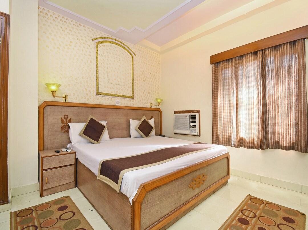 Hotel Goyal 11/19