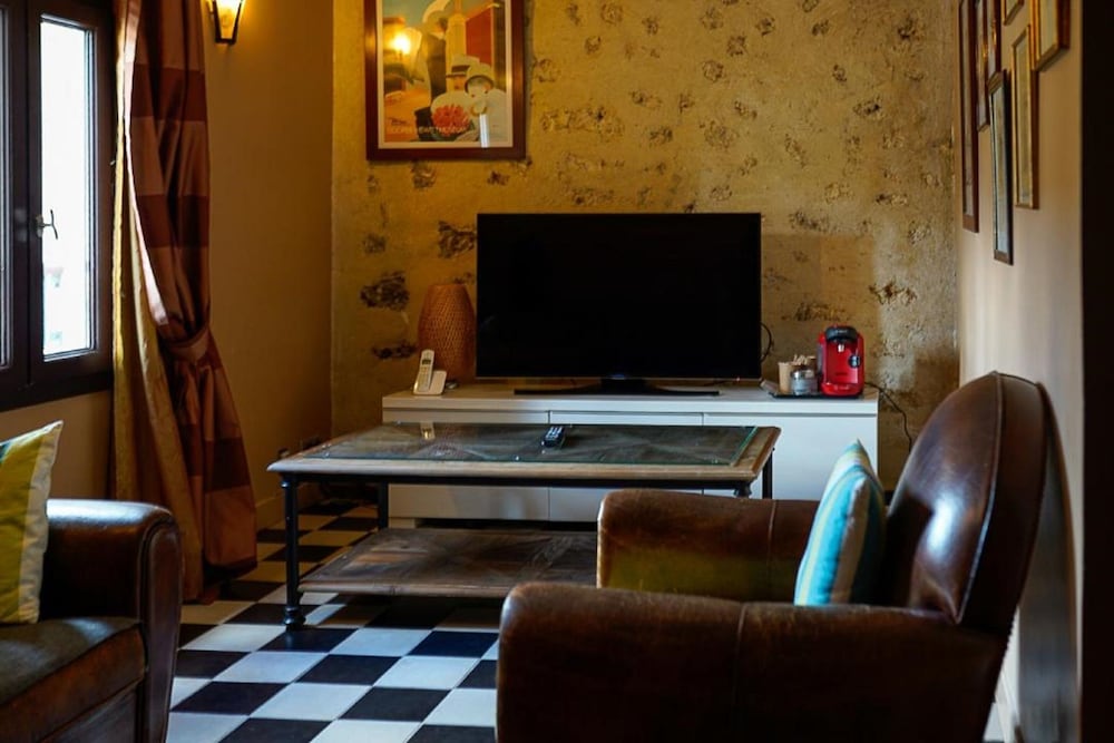 Qualys Hotel Auberge Du Manet 53/64