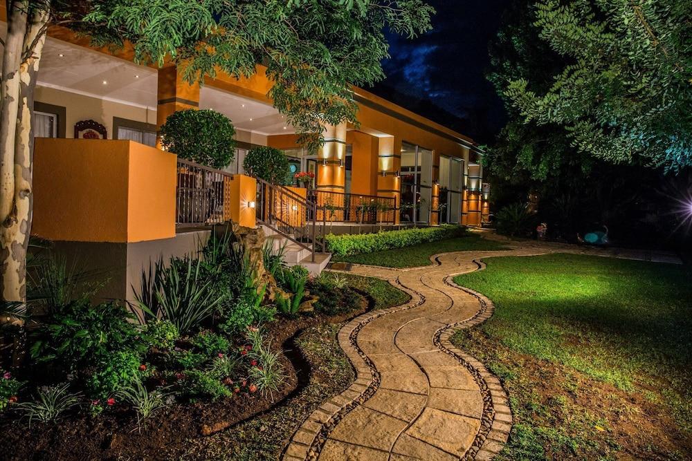 Home Guesthouse 20/25