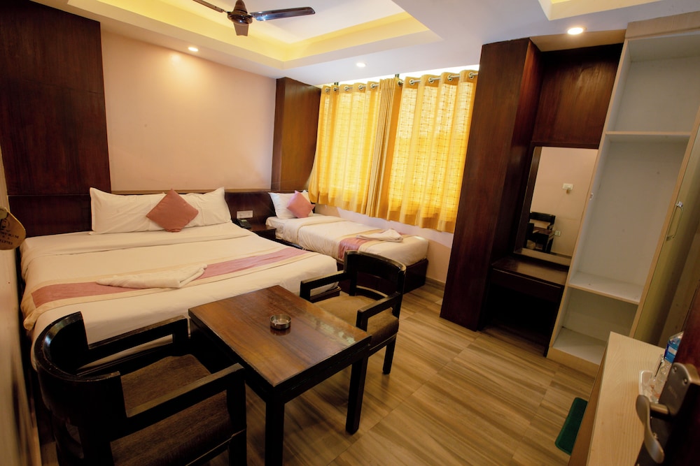 Rameshworam Hotel 7/15