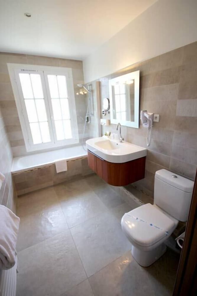 Hotel Beau Site 50/50