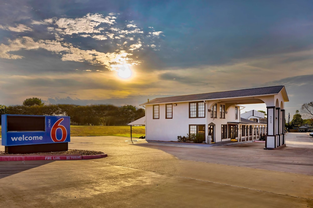 Motel6 Bryan, TX - College Station 62/67
