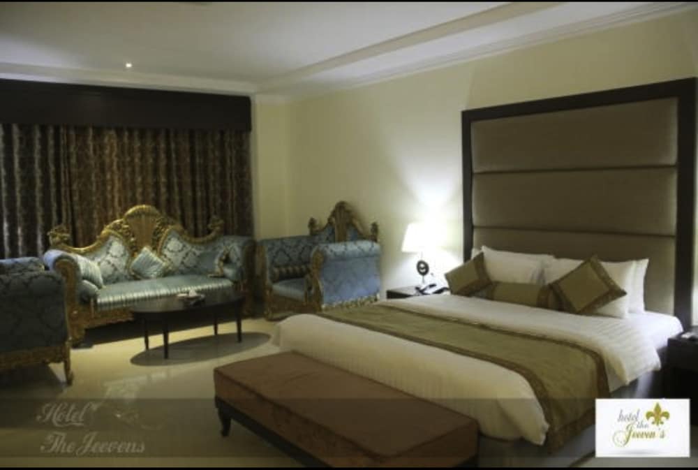 Hotel The Jeevens 14/32