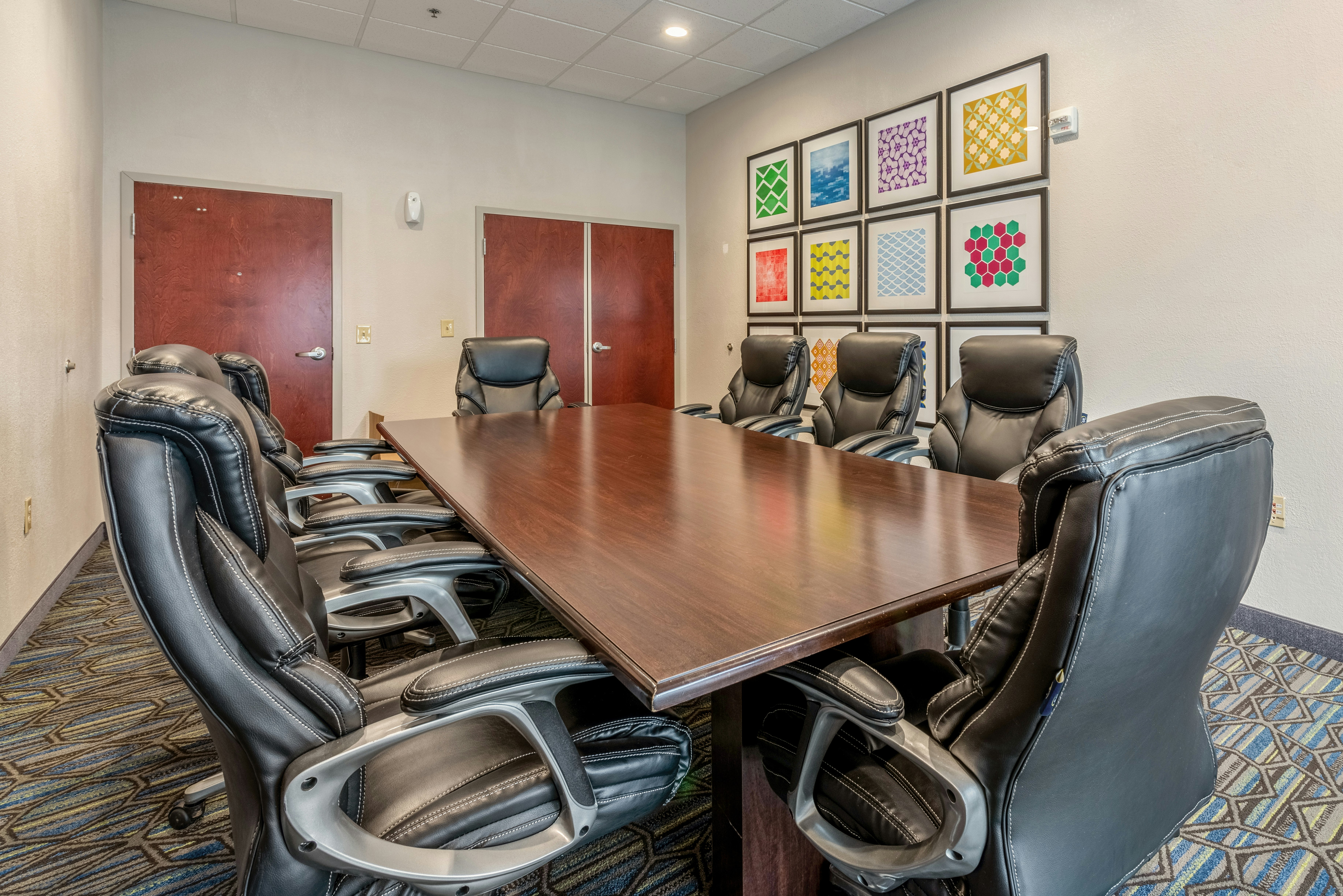 Holiday Inn Express Hotel And Suites Statesville 55/59