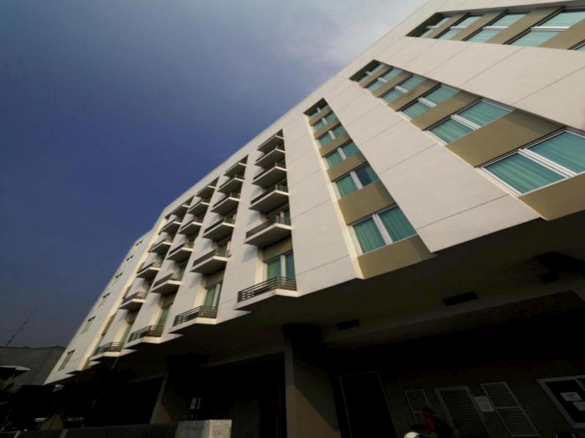 Triniti Hotel Jakarta 1/33