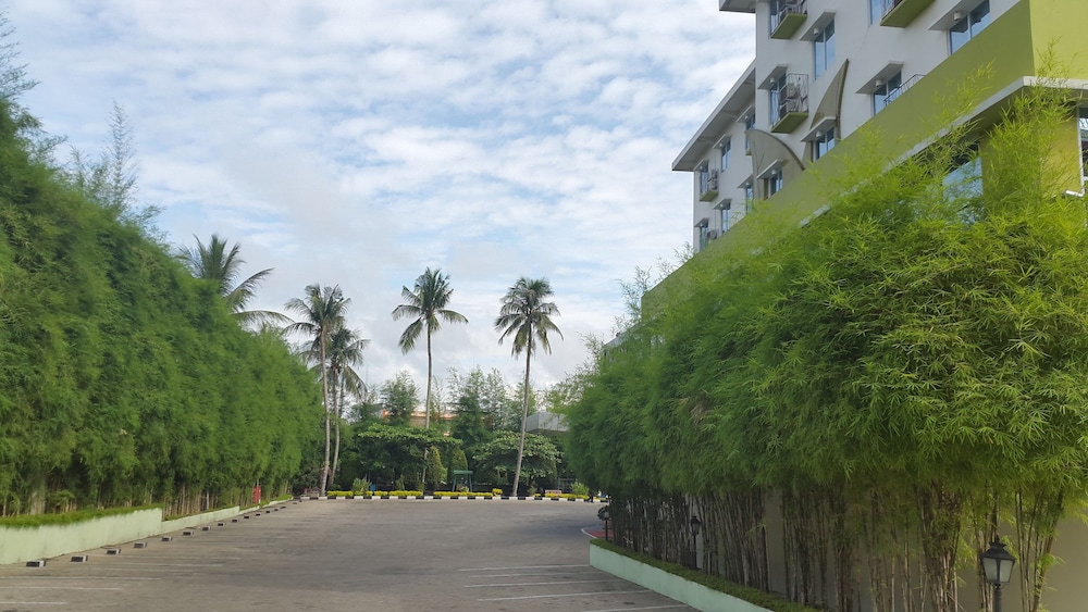 Angkasa Garden Hotel 29/31