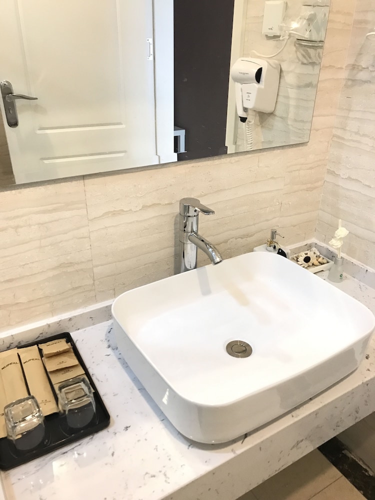 Xi'an Phoenix Holiday Hotel 30/30