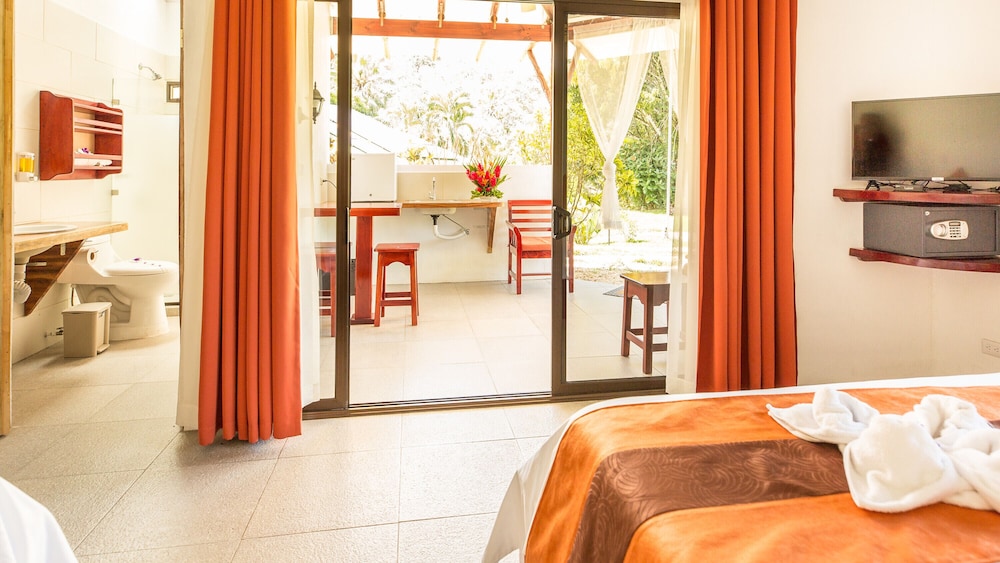 Hotel Villas Rio Mar 34/75