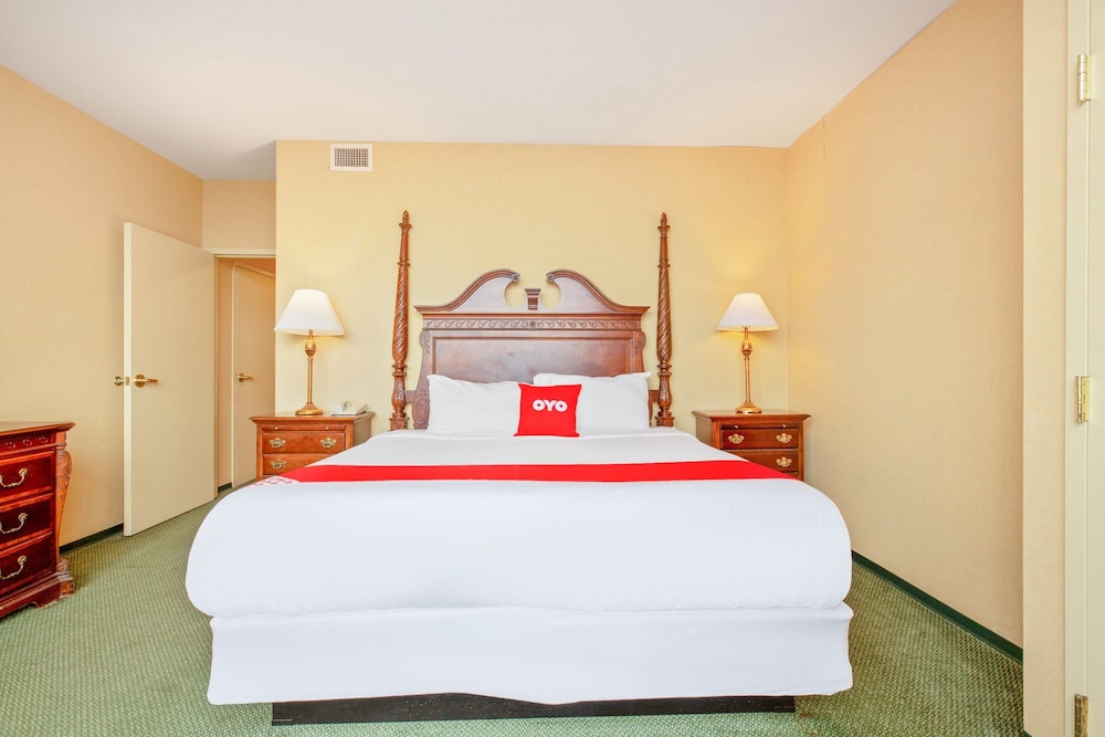 OYO Hotel St Louis Downtown City Center MO 10/22