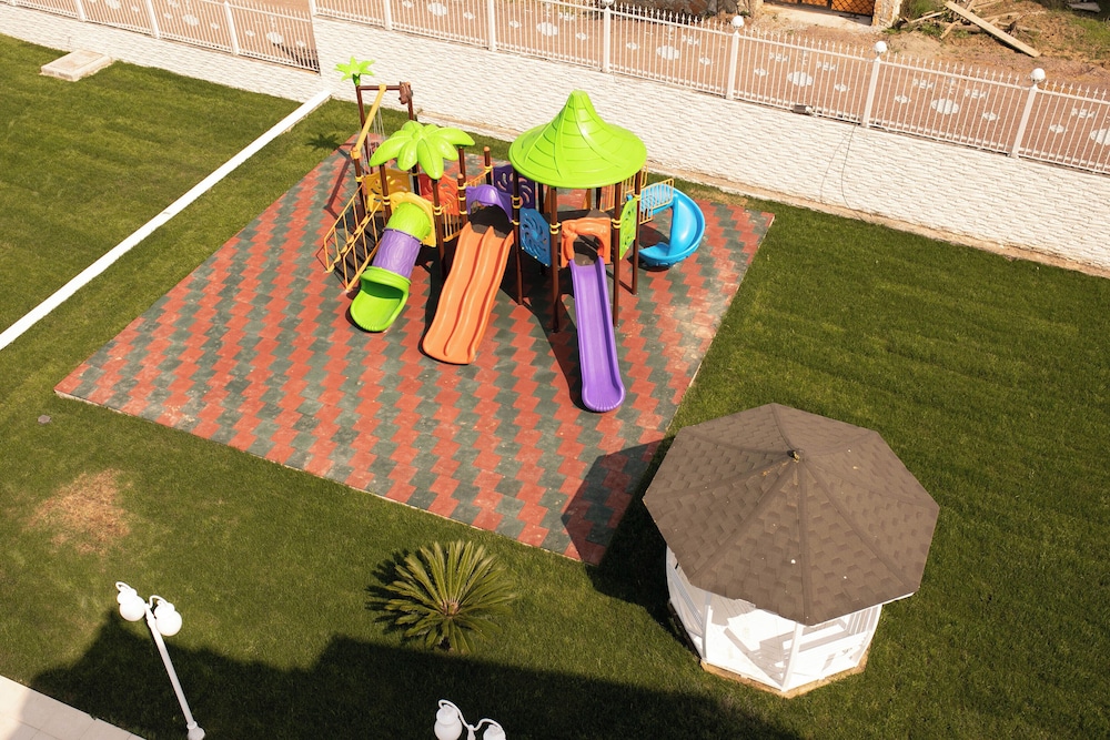 The Green Oasis Hotel Spa 41/47