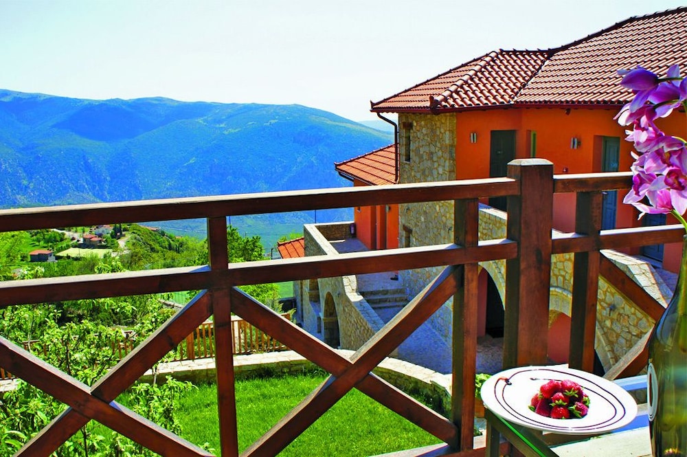 Aegli Arachova 2/22