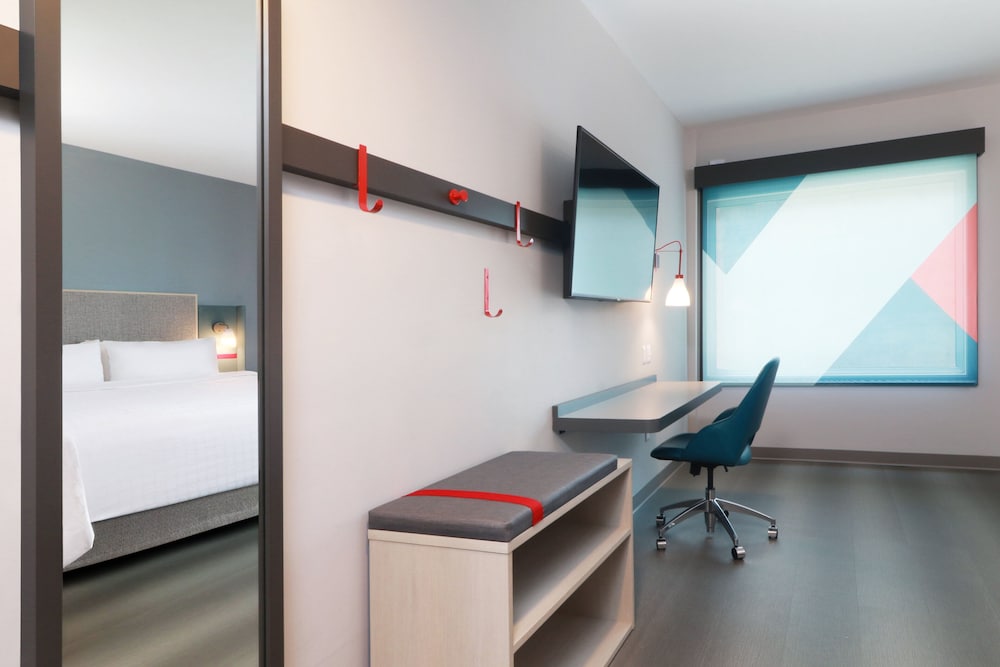 avid hotel Tijuana - Otay, an IHG Hotel 53/60