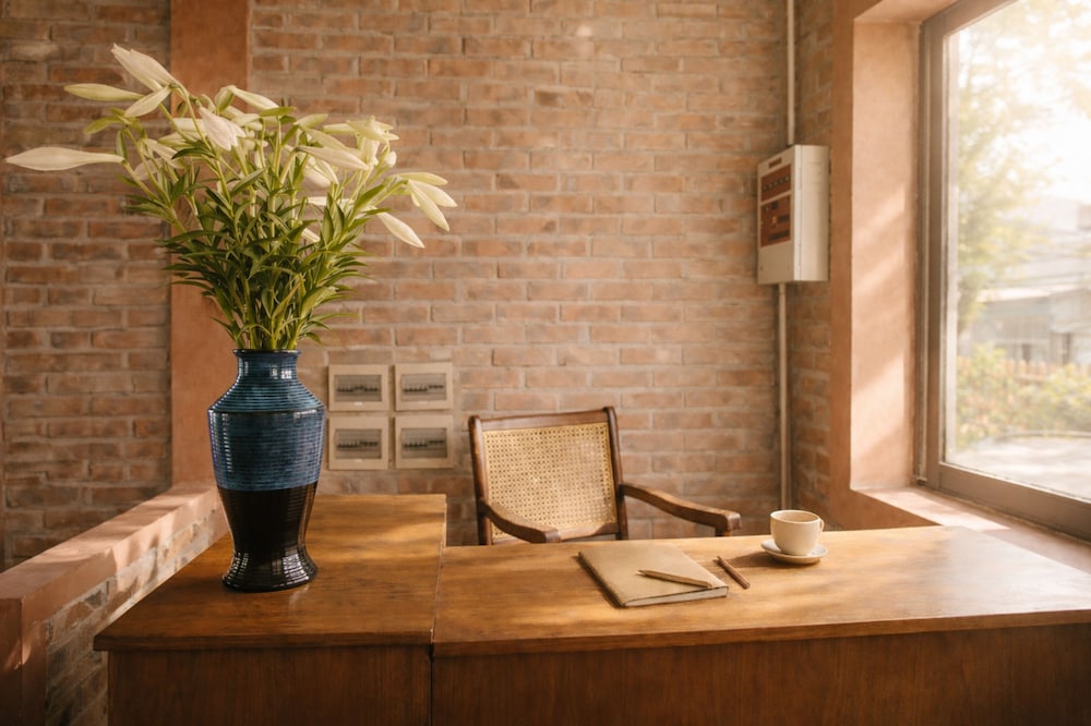 The Stork House - Serene Garden Retreat 10/50