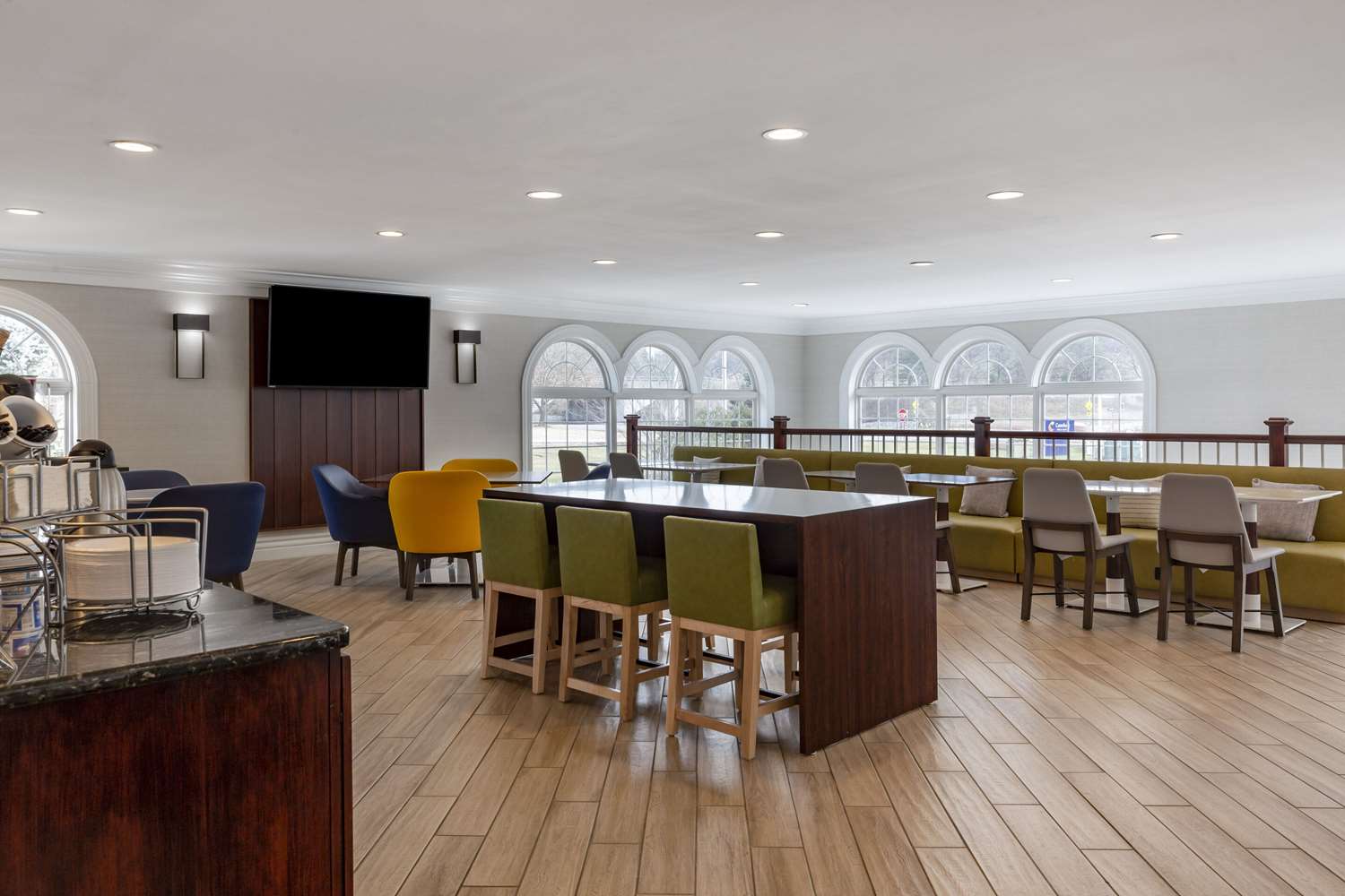 Comfort Inn & Suites East Greenbush - Albany 16/18