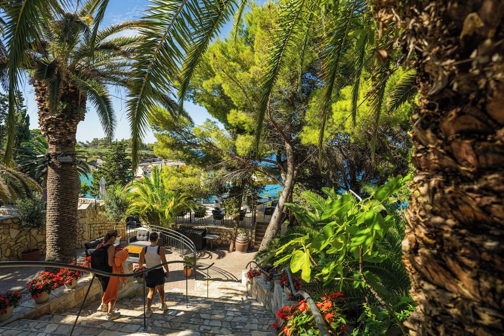 Boutique Beach Resort Podstine 40/50