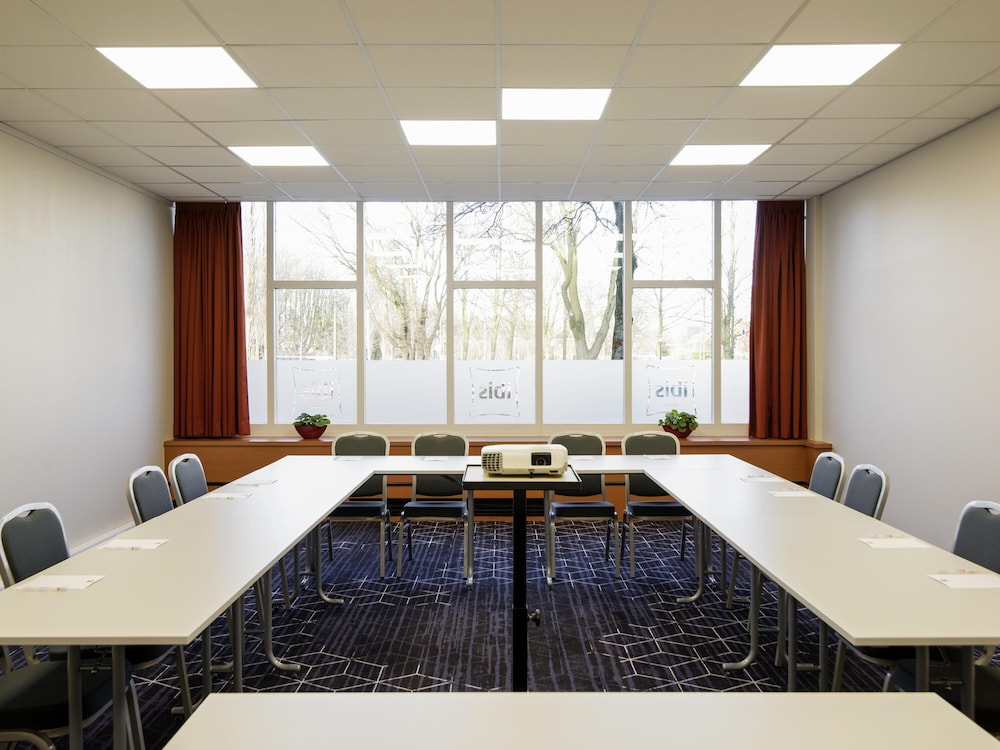 IBIS UTRECHT 56/61