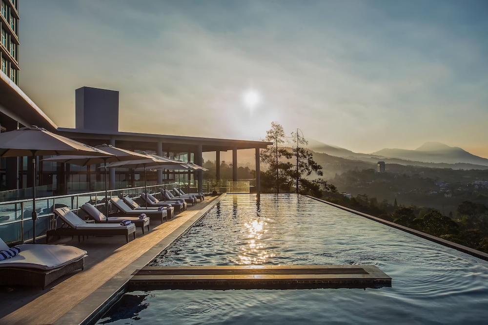 Swiss-Belresort Dago Heritage 60/68