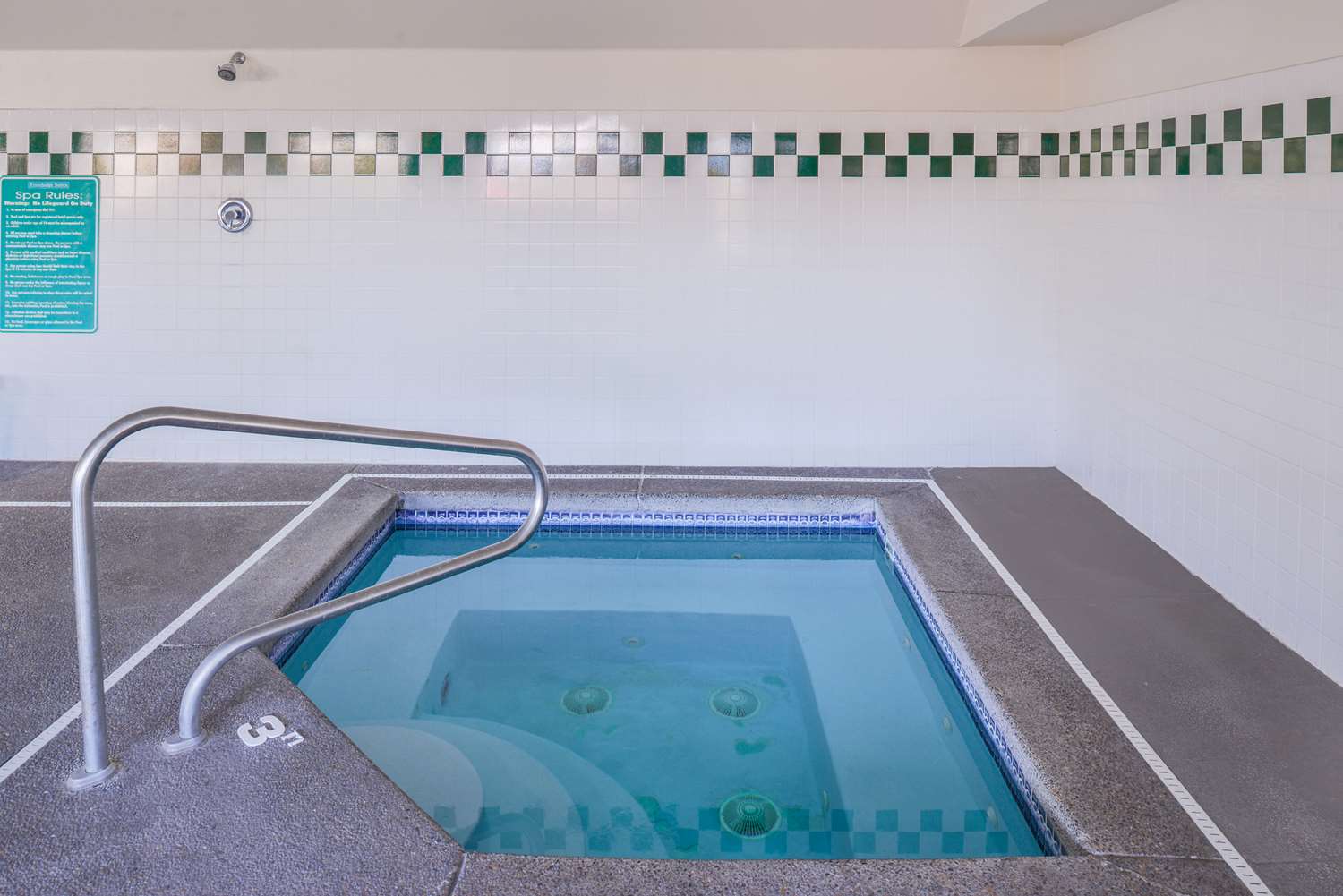 Travelodge Suites By Wyndham Newberg 34/60