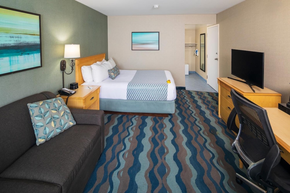 Accent Inns Burnaby 12/40