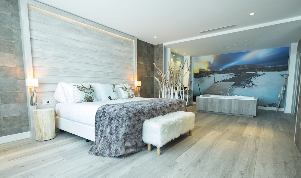 W Suite, King Bed