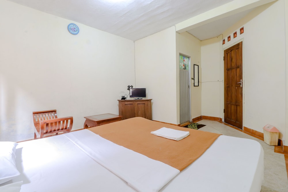 Hotel Kayu Manis by ZUZU 13/48