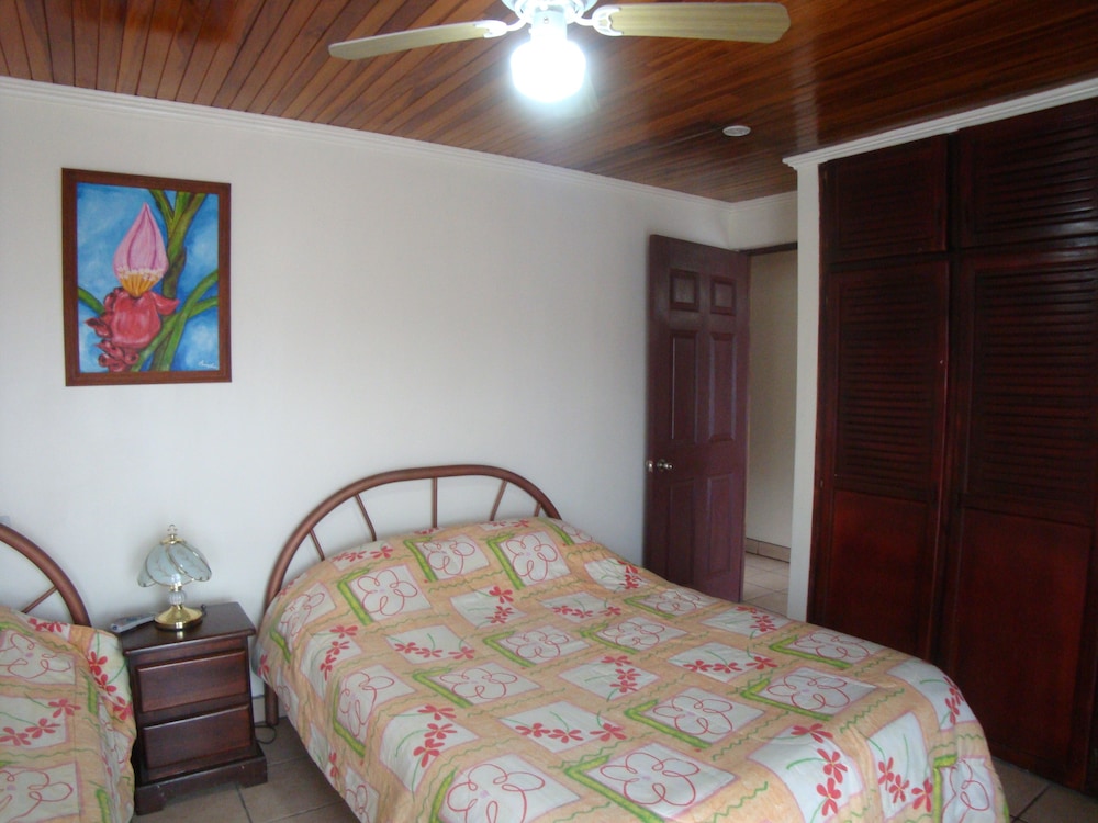 1 BEDROOM, TOWER, JUNIOR SUITE, CITY VIEW