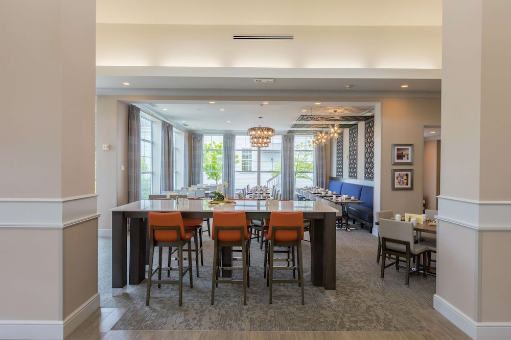 Hilton Garden Inn Freeport Downtown Me 46/62