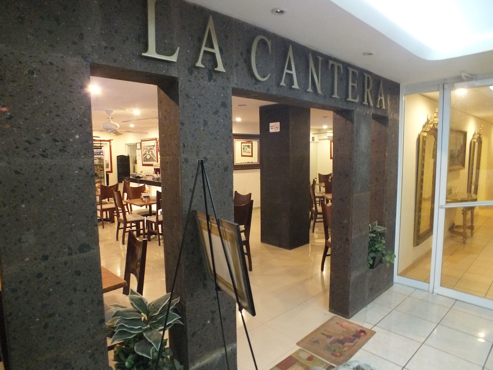 Hotel Rincón Real Suites 24/48