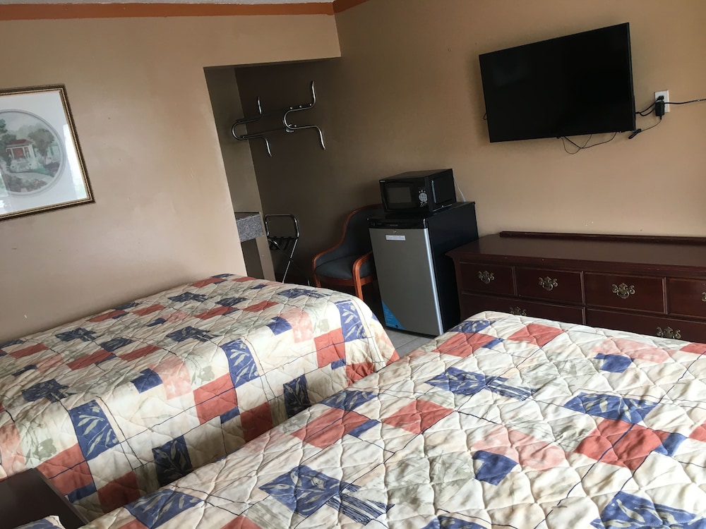 Budget Inn And Suites 6/28