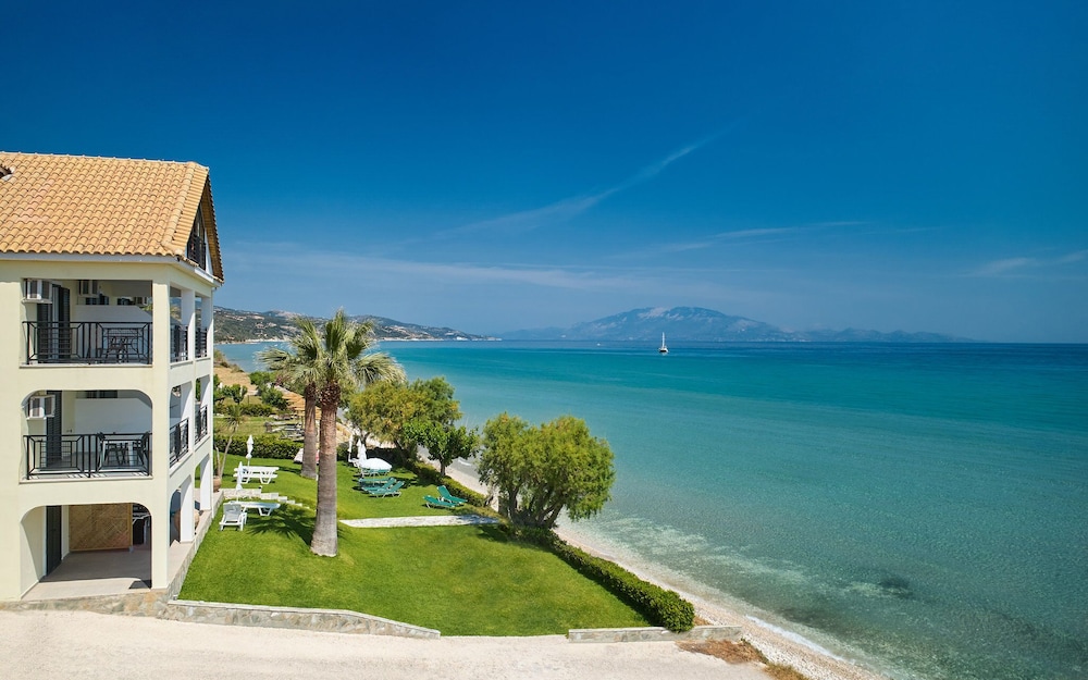 Sea View Hotel 52/61