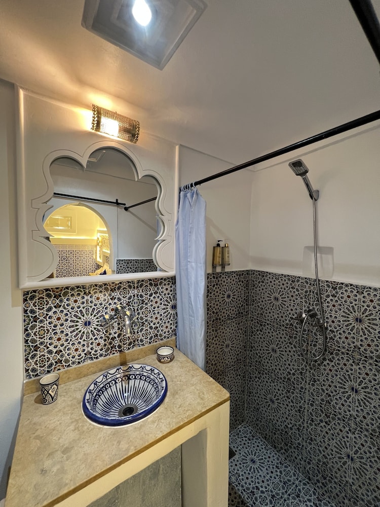Riad Andalla 34/35