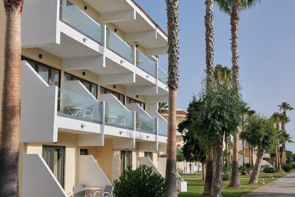 Atlantica Thalassa Hotel 1/44