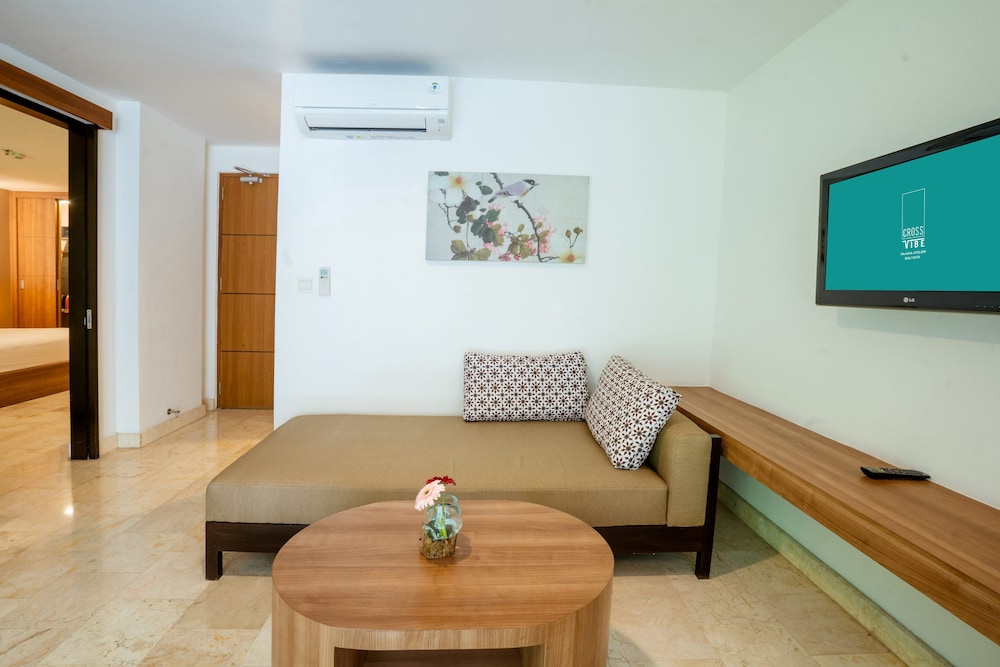 Cross Vibe Paasha Atelier Bali Kuta 38/50