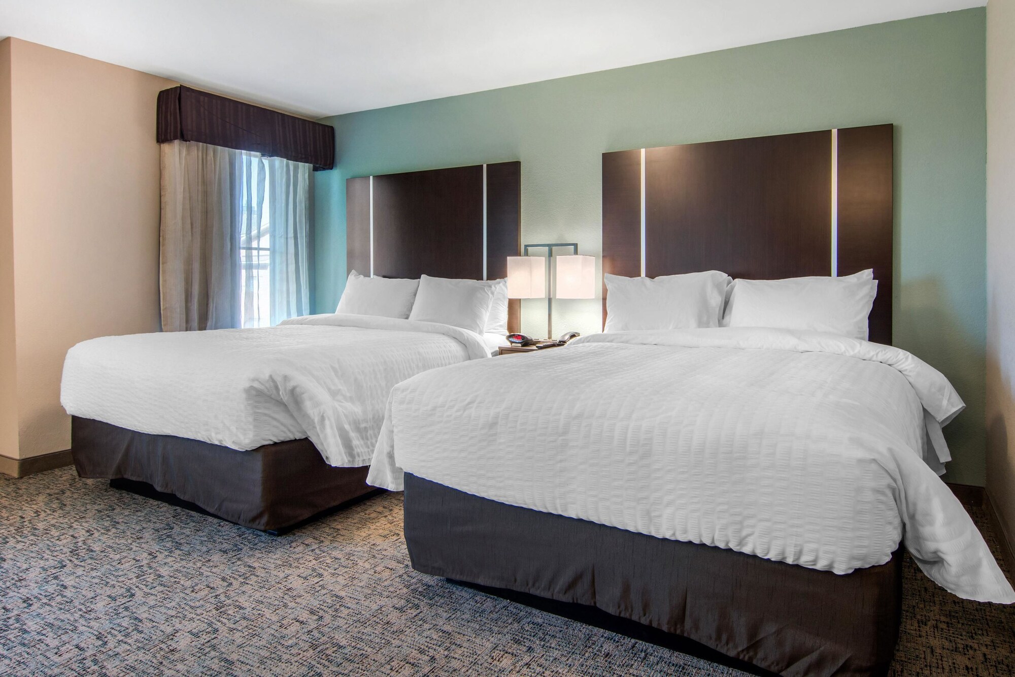 Suite, 2 Queen Beds, Sofa