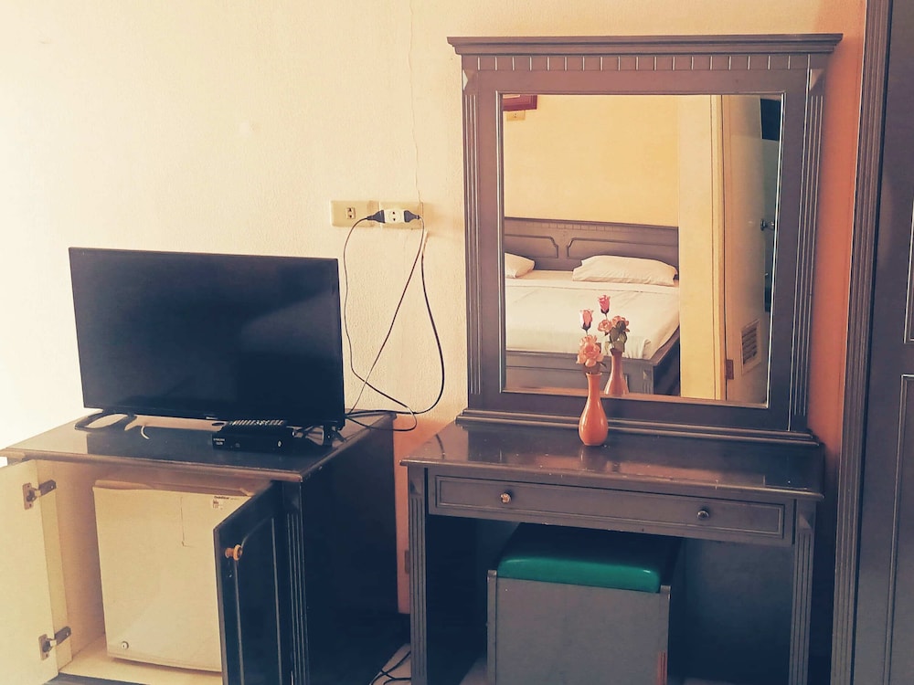 OYO 2495 Hotel Wijaya 45/50