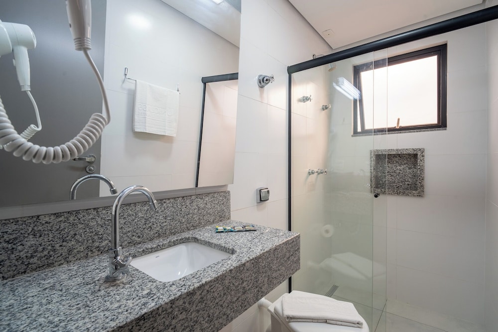 Uniclass Hotel Lapa Ex Hotel Nova Lapa 62/64
