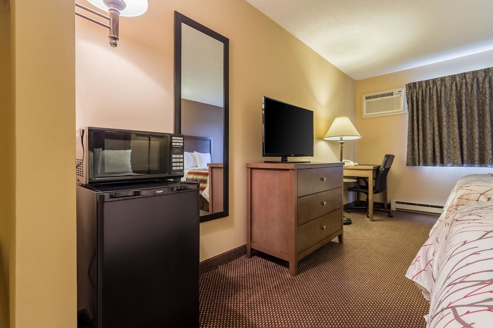 Rodeway Inn Red Wing, MN 33/44