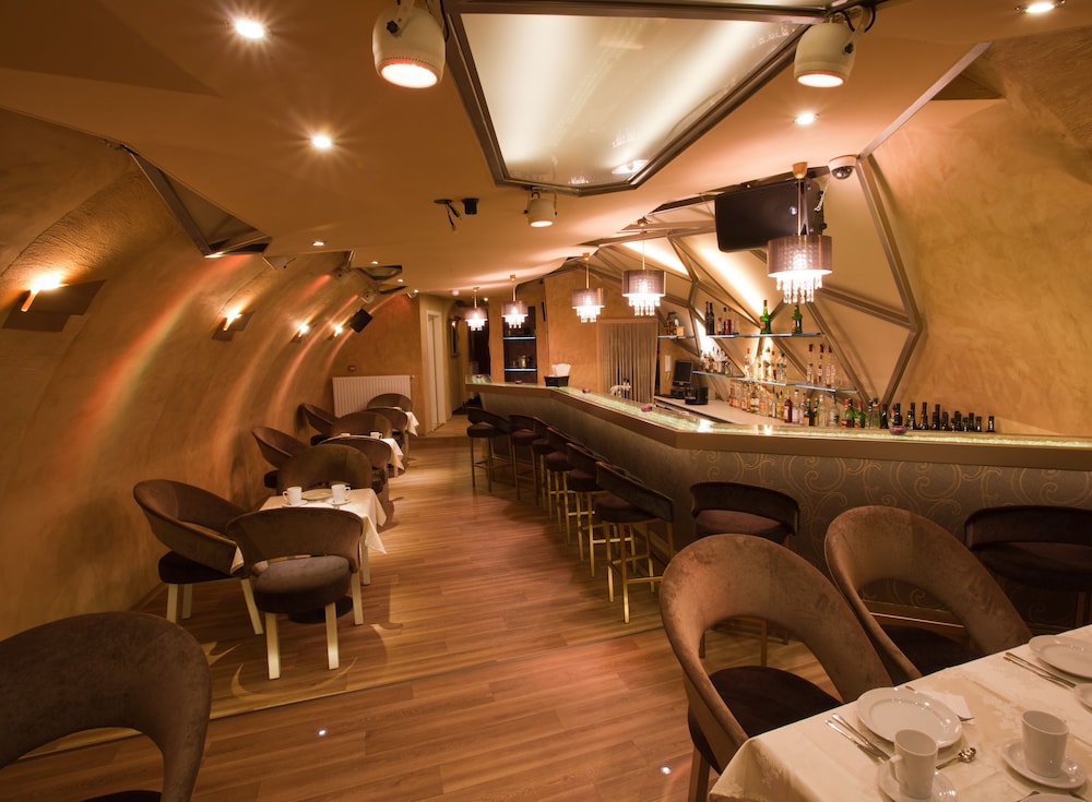 Barokk Hotel Promenad Gyor 20/24